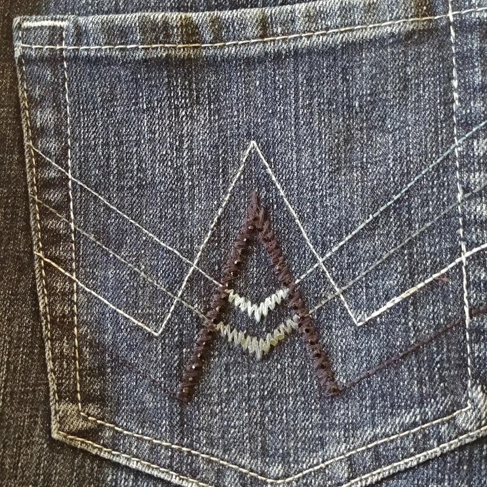 7 For All ManKind A Pocket Jeans - Picture 2 of 8
